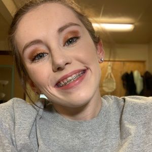 Meet your Posher, Allysa